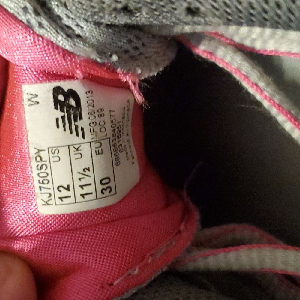 Shoes - Picture 4 of 4